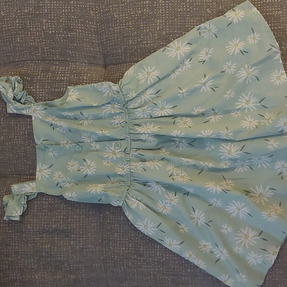 Girls dress